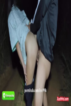 พาสาวเซเว่น มาเย็ดป่าข้างทาง ก่อนเข้างาน