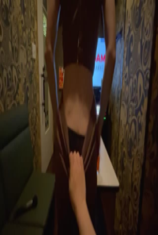 AVญี่ปุ่น คู่รักเย็ดกันในห้องคาราโอเกะเปิดห้องVIP