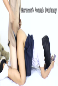 คลิปเสียว เย็ดสาวน้อยคามือถือแตกใส่กระโปรงสุดฟิน